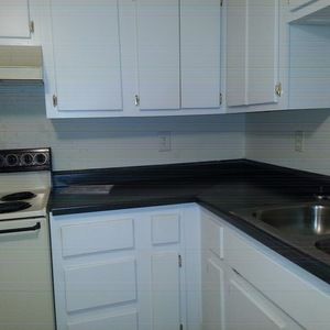 Meet your Posher, Leslie